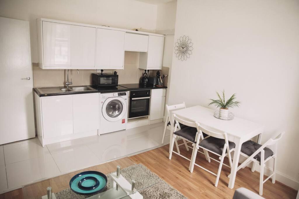 3 Bed Flat With Balcony Central London Exterior photo